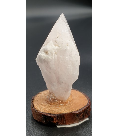 Danvouritis Crystal