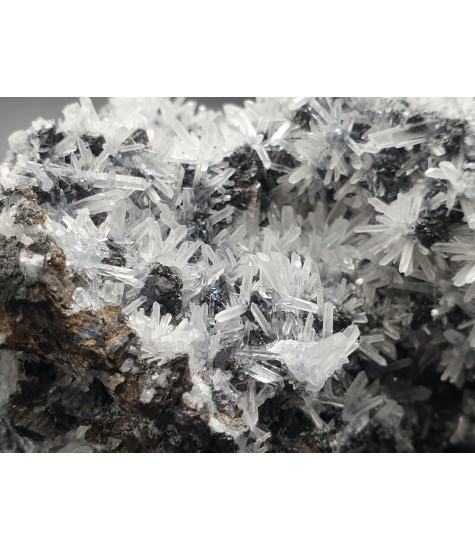 Quartz complex with Sfalerite and Galenite