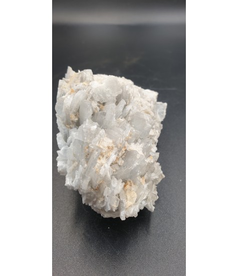 White Variti Complex