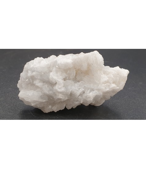 White Variti Complex