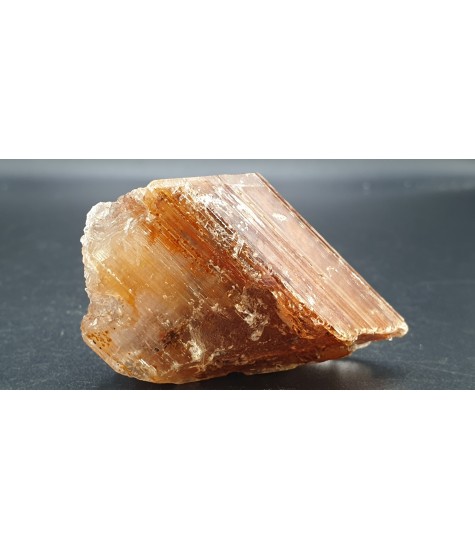 Selenite crystal with Leimonite
