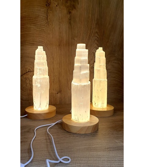 Φωτιστικά από πύργο Σελενίτη