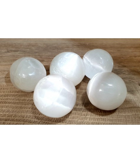 Selenite ball