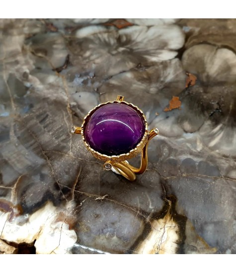 Χειροποίητο δαχτυλίδι από επιχρυσωμένο με 18k ασήμι και Αμέθυστο.
