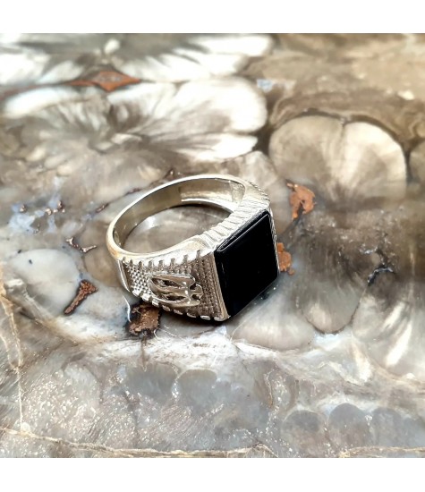 Ασημένιο 925 ανδρικό δαχτυλίδι με Ονύχα.