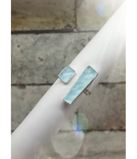 Χειροποίητο ανοιγόμενο δαχτυλίδι από ασήμι 925 και λίθους Aqua Quartz.