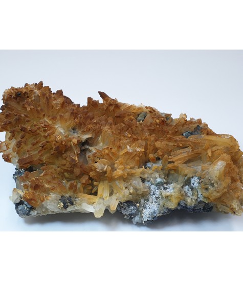 Quartz complex with Iron Oxides (Iron Oxides)