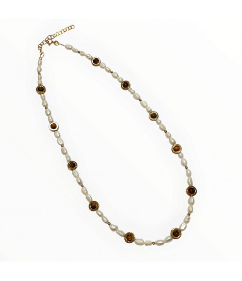 Μαργαριταρια, αιματιτες και Μάτι τίγρης.