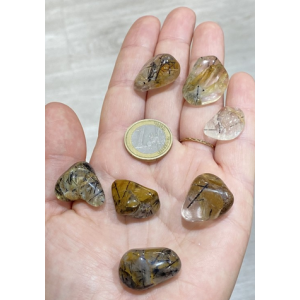 quartz with tourmaline